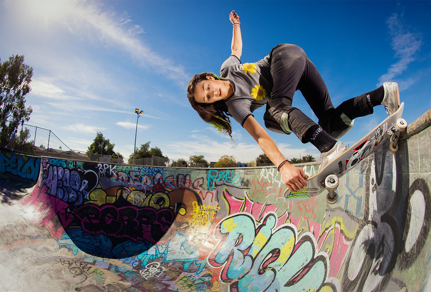 lizzie armanto skateboarder