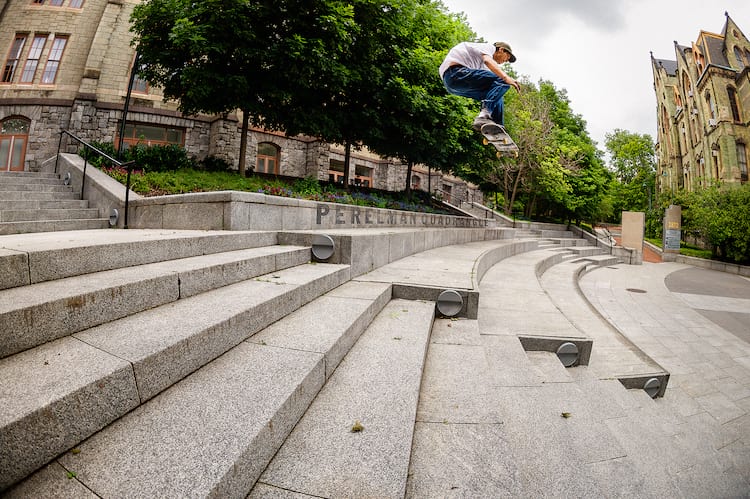 Louie Lopez ollie up 180 BURNETT DSC 3978 DZ